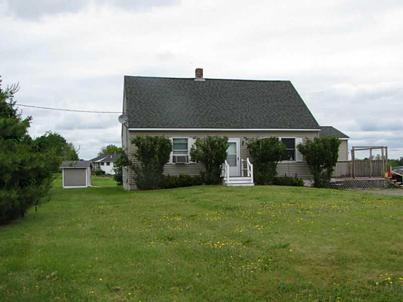 24 Field Road Sidney, ME 04330 - Photo 25 of 30 Exterior Front.