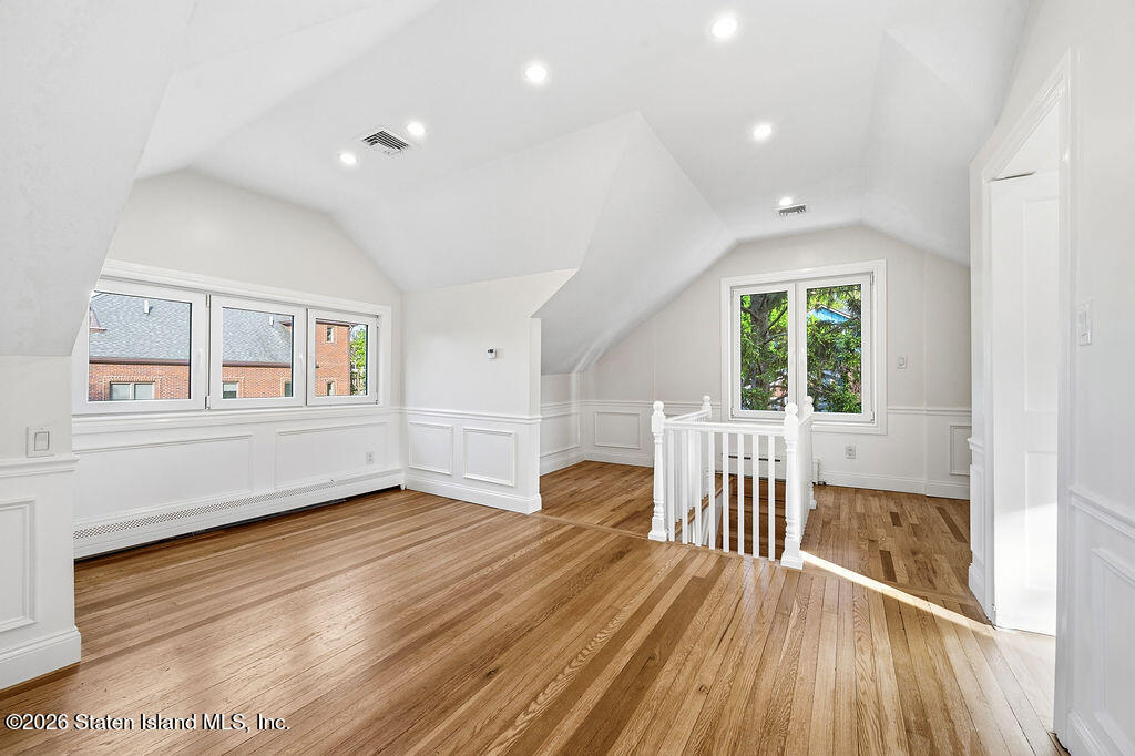 55 Wadsworth Road Staten Island, NY 10305 - Photo 30 of 47 55-wadsworth-rd-31