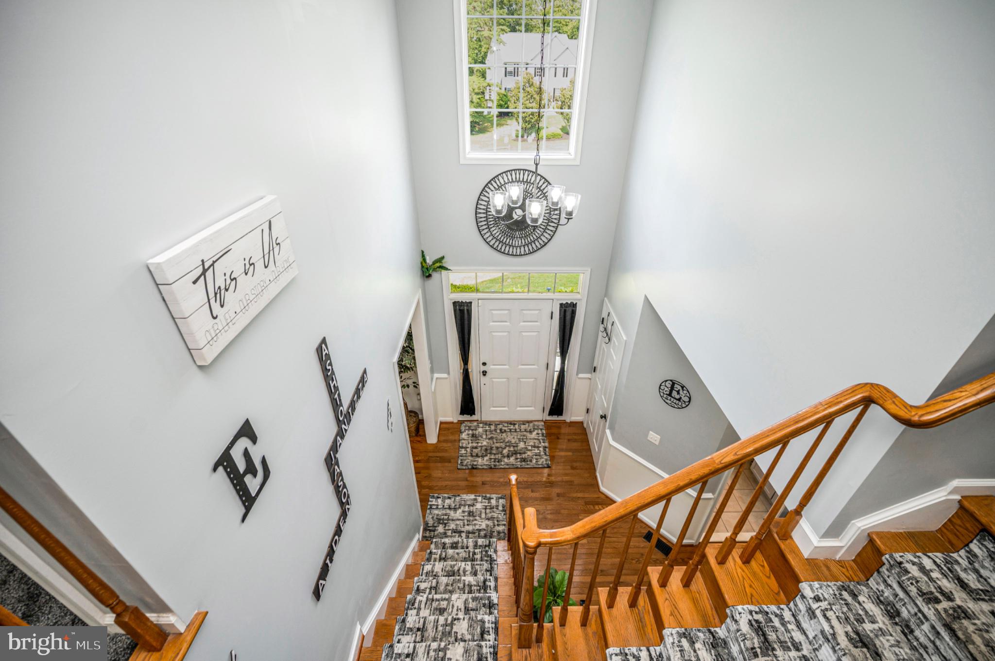 239 Toluca Road Stafford, VA 22556 - Photo 52 of 75 Inviting entryway with natural light.