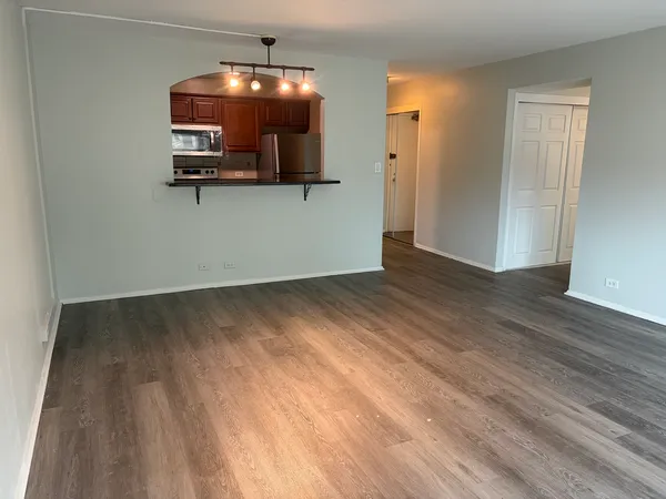 $199,900 | 3600 North Lake Shore Drive, Unit 306, Chicago, IL 60613