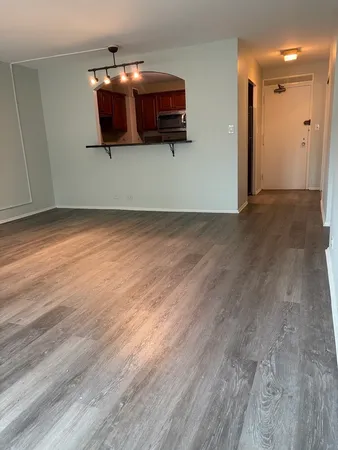 $199,900 | 3600 North Lake Shore Drive, Unit 306, Chicago, IL 60613