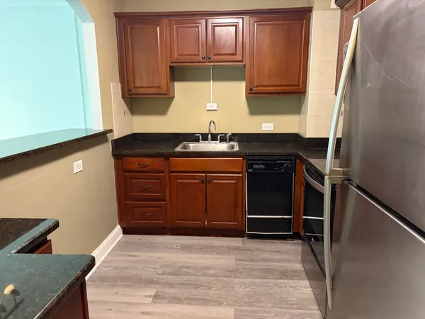 $199,900 | 3600 North Lake Shore Drive, Unit 306, Chicago, IL 60613