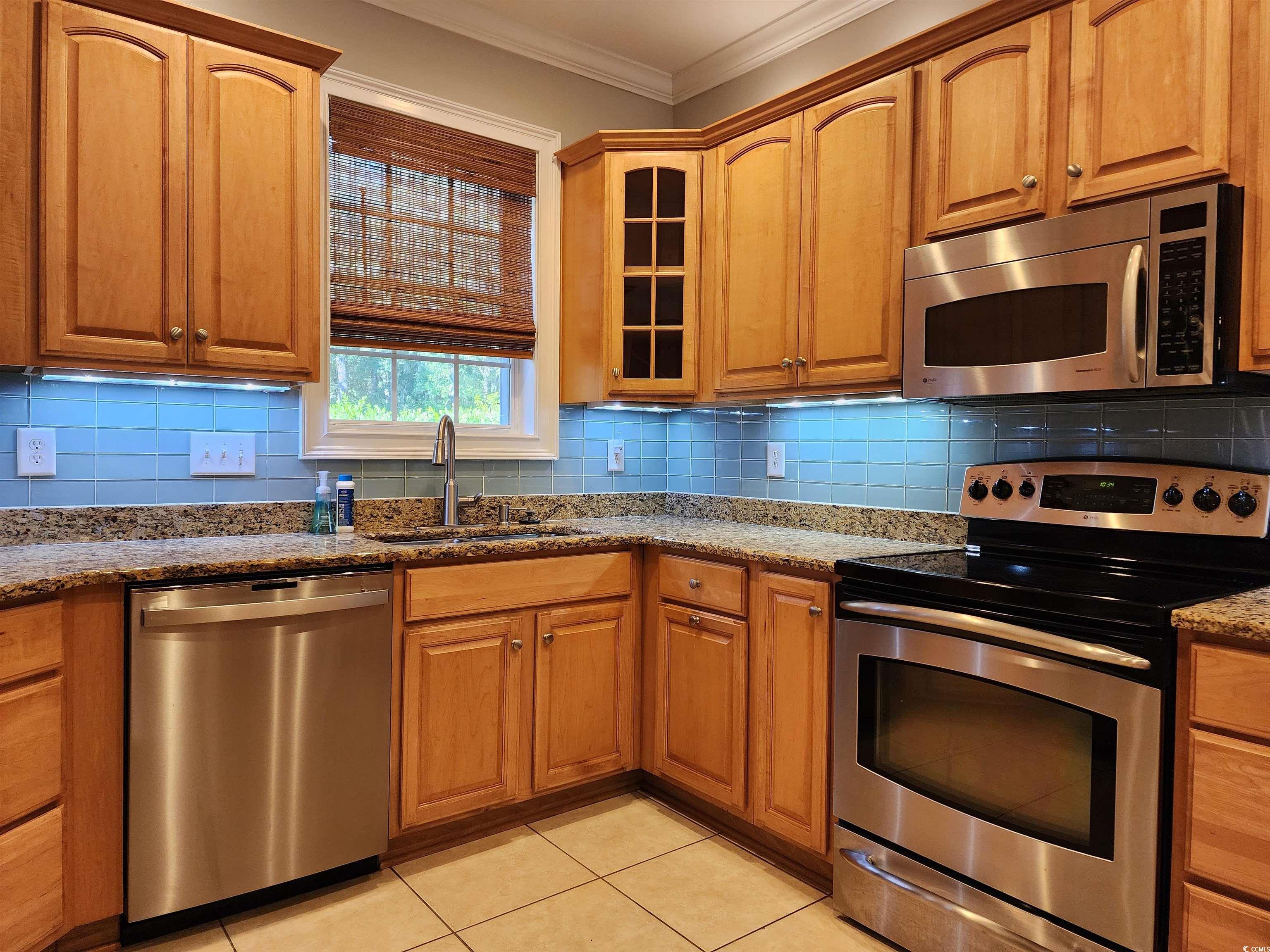 613 A Golden Bear Drive, Unit WOOD STORY LANDING PAWL Pawleys Island, SC 29585 - Photo 10 of 36