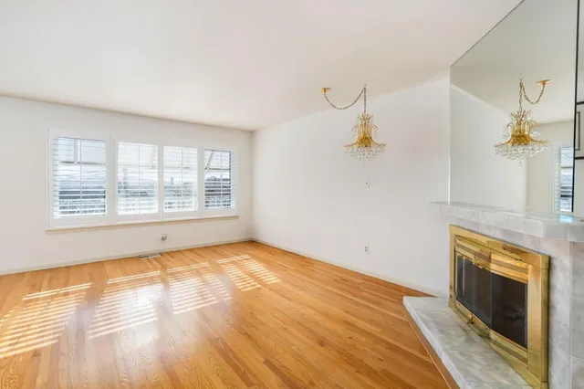 $899,999 | 574 Mangels Avenue, San Francisco, CA 94127