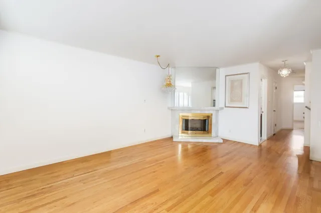 $899,999 | 574 Mangels Avenue, San Francisco, CA 94127