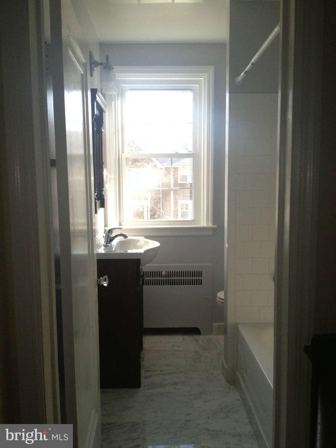 306 Murdock Road Baltimore, MD 21212 - Photo 7 of 13 Bath