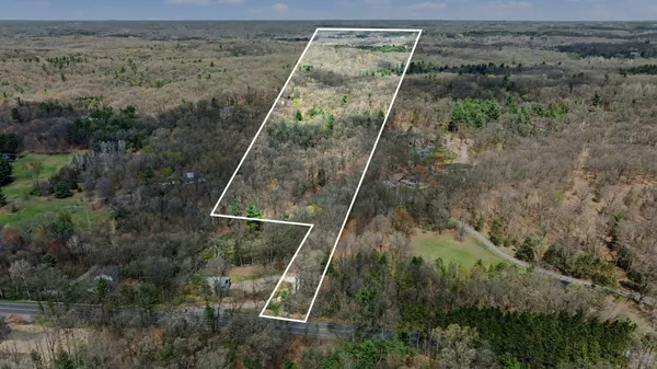 $375,000 | 8965 Vergennes Street Southeast, Ada, MI 49301