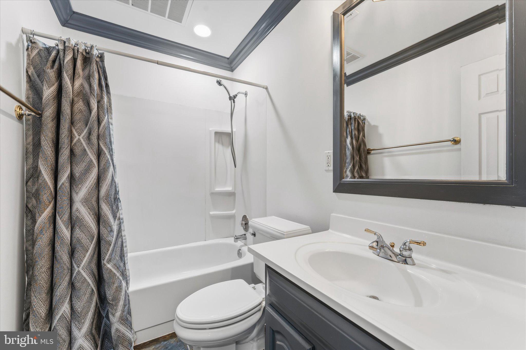 3800 Mountain Road Haymarket, VA 20169 - Photo 59 of 73 Full bathroom - lower level.