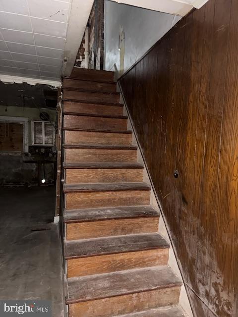 528 South Catherine Street Baltimore, MD 21223 - Photo 6 of 12 a view of entryway