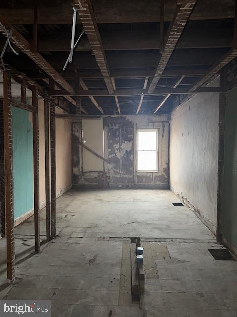 528 South Catherine Street Baltimore, MD 21223 - Photo 8 of 12 a view of an empty room