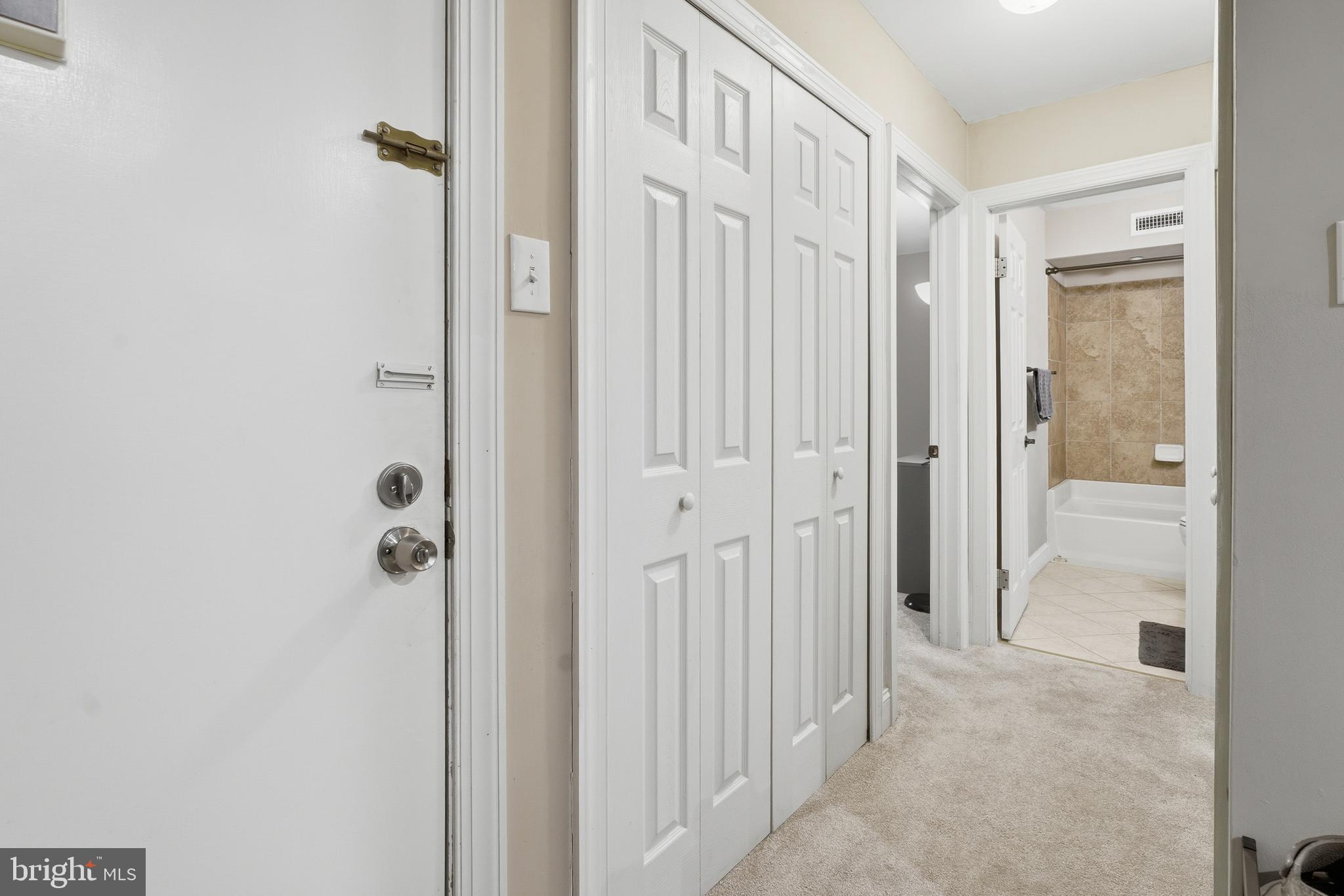 411 Stiles Avenue, Unit D10 Maple Shade, NJ 08052 - Photo 10 of 17