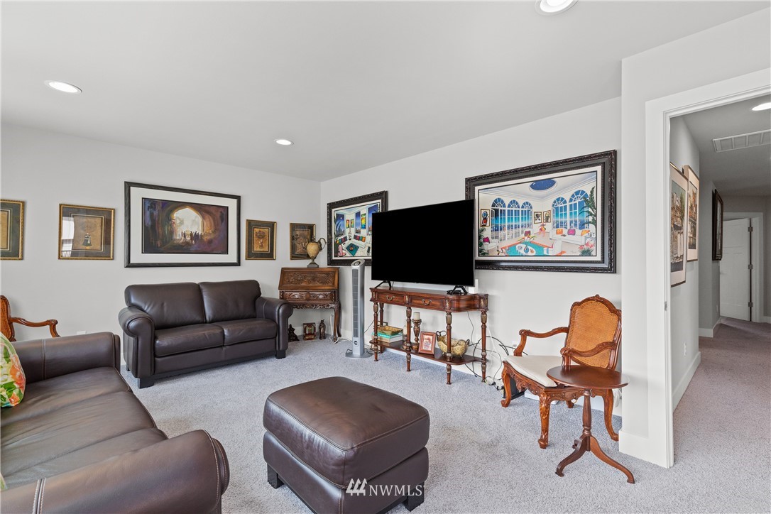21524 43rd Drive Southeast Bothell, WA 98021 - Photo 30 of 40 Gallery Image 30