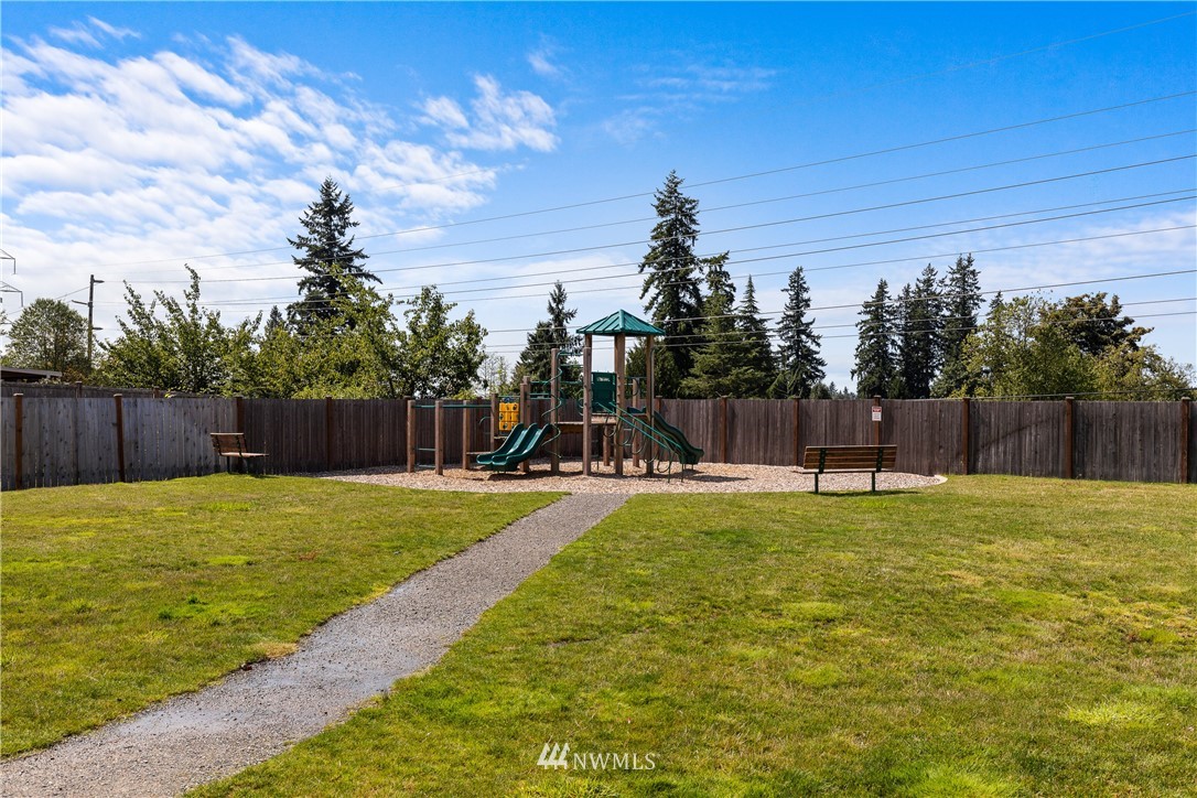 21524 43rd Drive Southeast Bothell, WA 98021 - Photo 38 of 40 Gallery Image 38