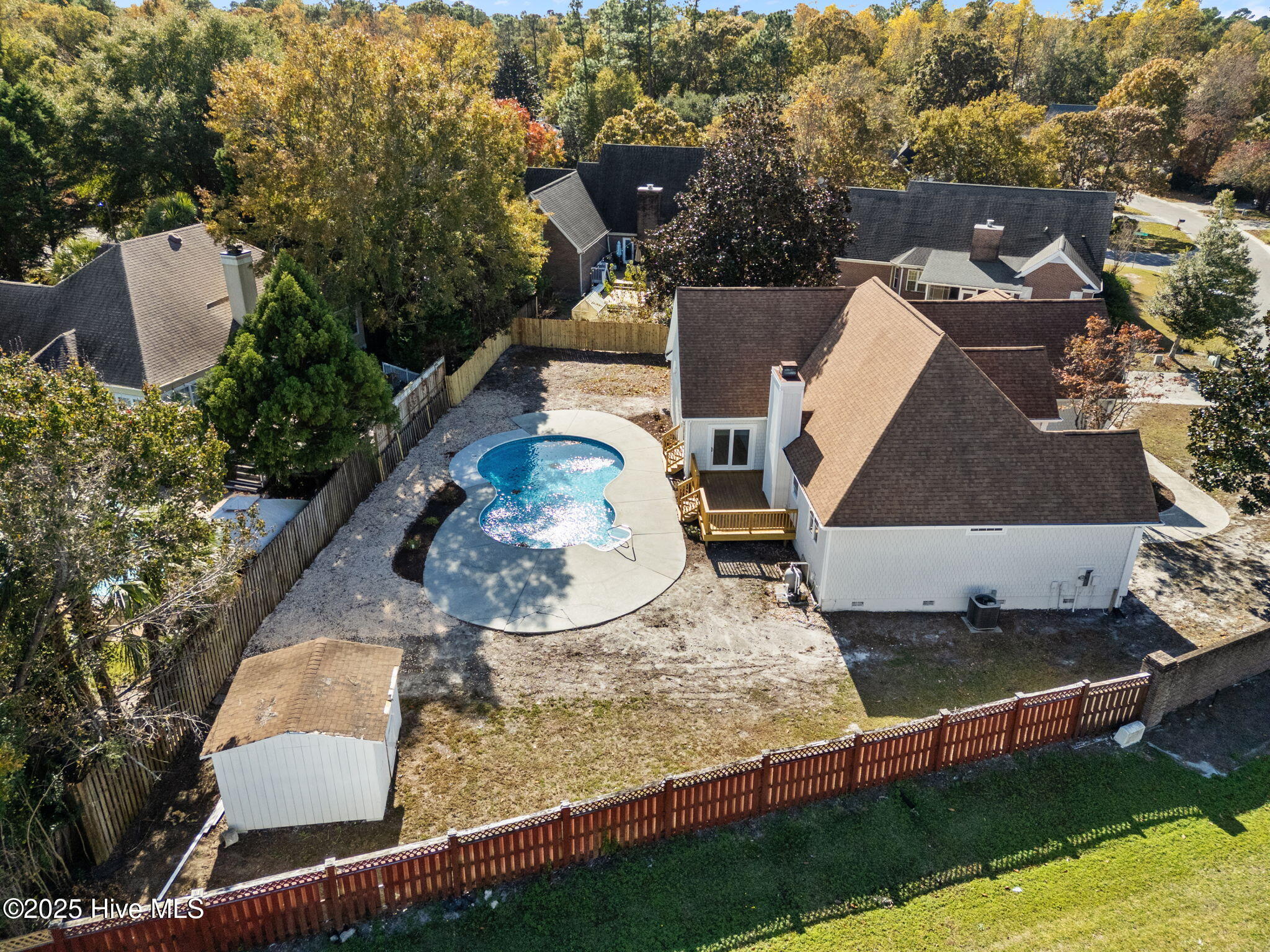 701 Barksdale Road Wilmington, NC 28409 - Photo 16 of 36 21-web-or-mls-DJI_20251113123435_0764_D
