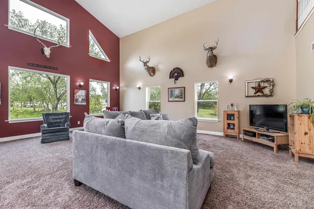 $238,000 | 416 Galena Avenue, Warren, IL 61087