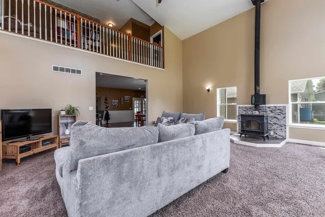 $238,000 | 416 Galena Avenue, Warren, IL 61087