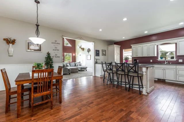 $238,000 | 416 Galena Avenue, Warren, IL 61087