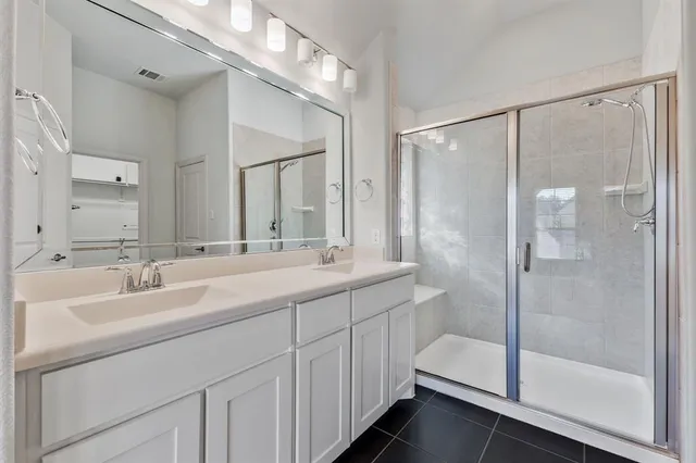 $3,200 | 516 Renaissance Lane, Irving, TX 75060