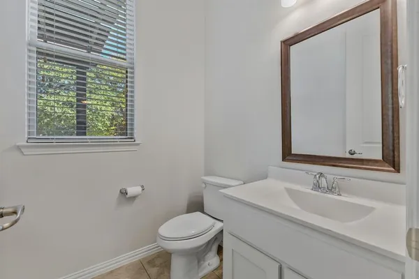 $3,000 | 516 Renaissance Lane, Irving, TX 75060