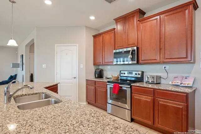 $2,500 | 7910 Emmeline Drive, Boerne, TX 78015