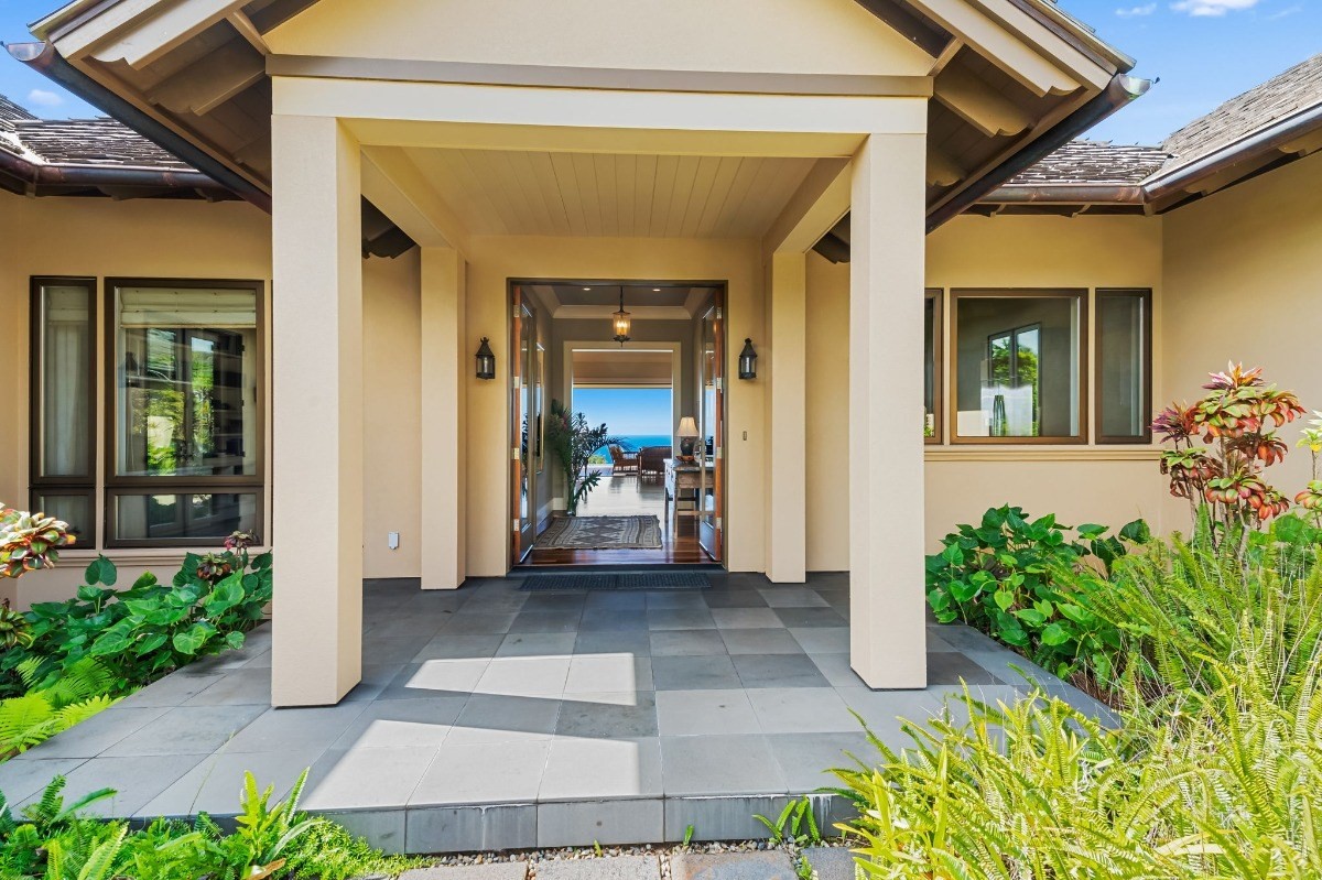1050 F Puu Road, Unit 1 Kalaheo, HI 96741 - Photo 3 of 25 a view of a entryway of the house