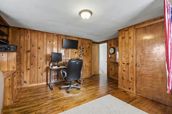 $298,500 | 917 Humbolt Street Southeast, Grand Rapids, MI 49507