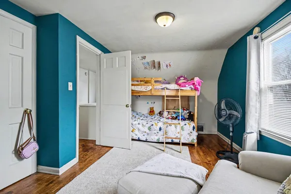 $298,500 | 917 Humbolt Street Southeast, Grand Rapids, MI 49507
