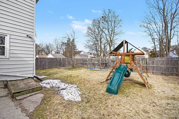 $298,500 | 917 Humbolt Street Southeast, Grand Rapids, MI 49507