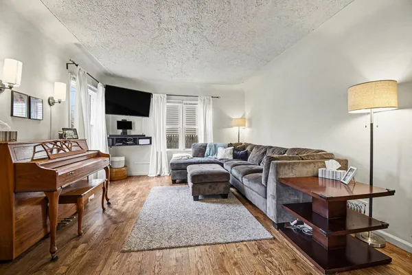 $298,500 | 917 Humbolt Street Southeast, Grand Rapids, MI 49507