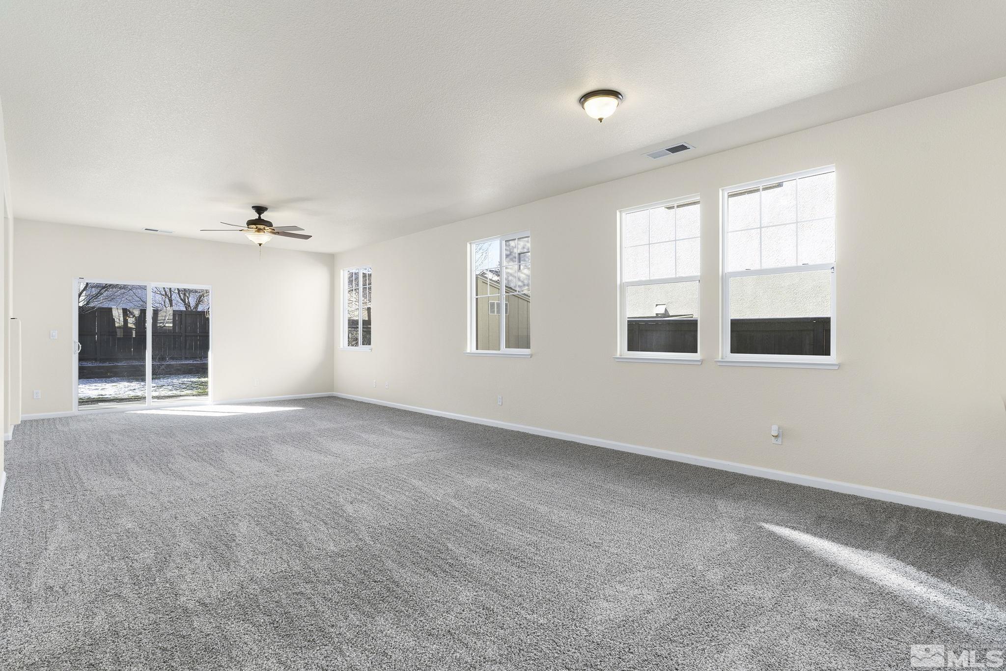 560 Needles Court Reno, NV 89521 - Photo 3 of 27 Photo 3