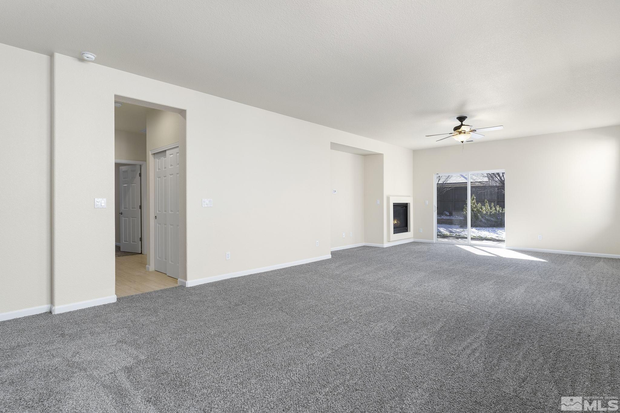 560 Needles Court Reno, NV 89521 - Photo 4 of 27 Photo 4