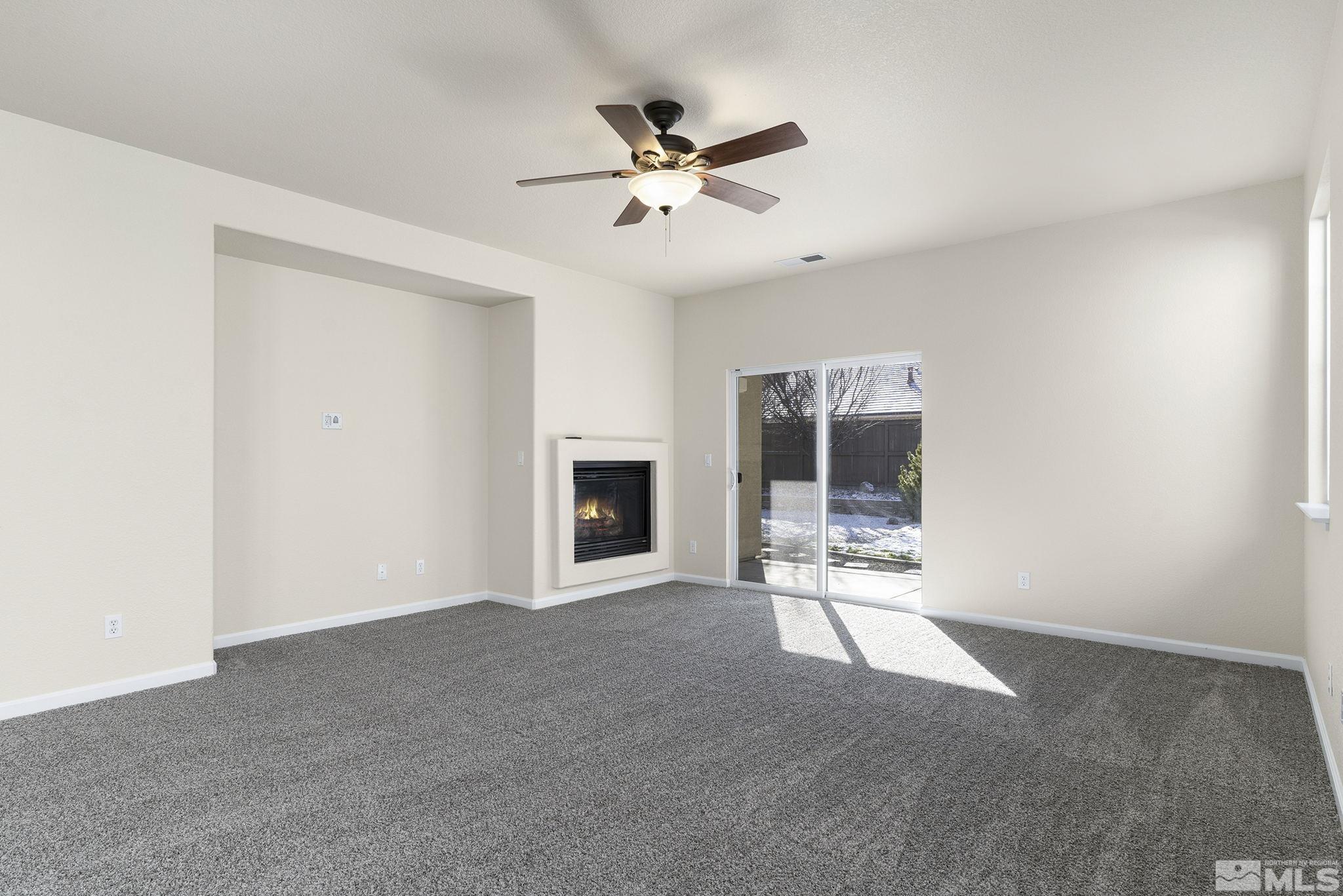 560 Needles Court Reno, NV 89521 - Photo 5 of 27 Photo 5