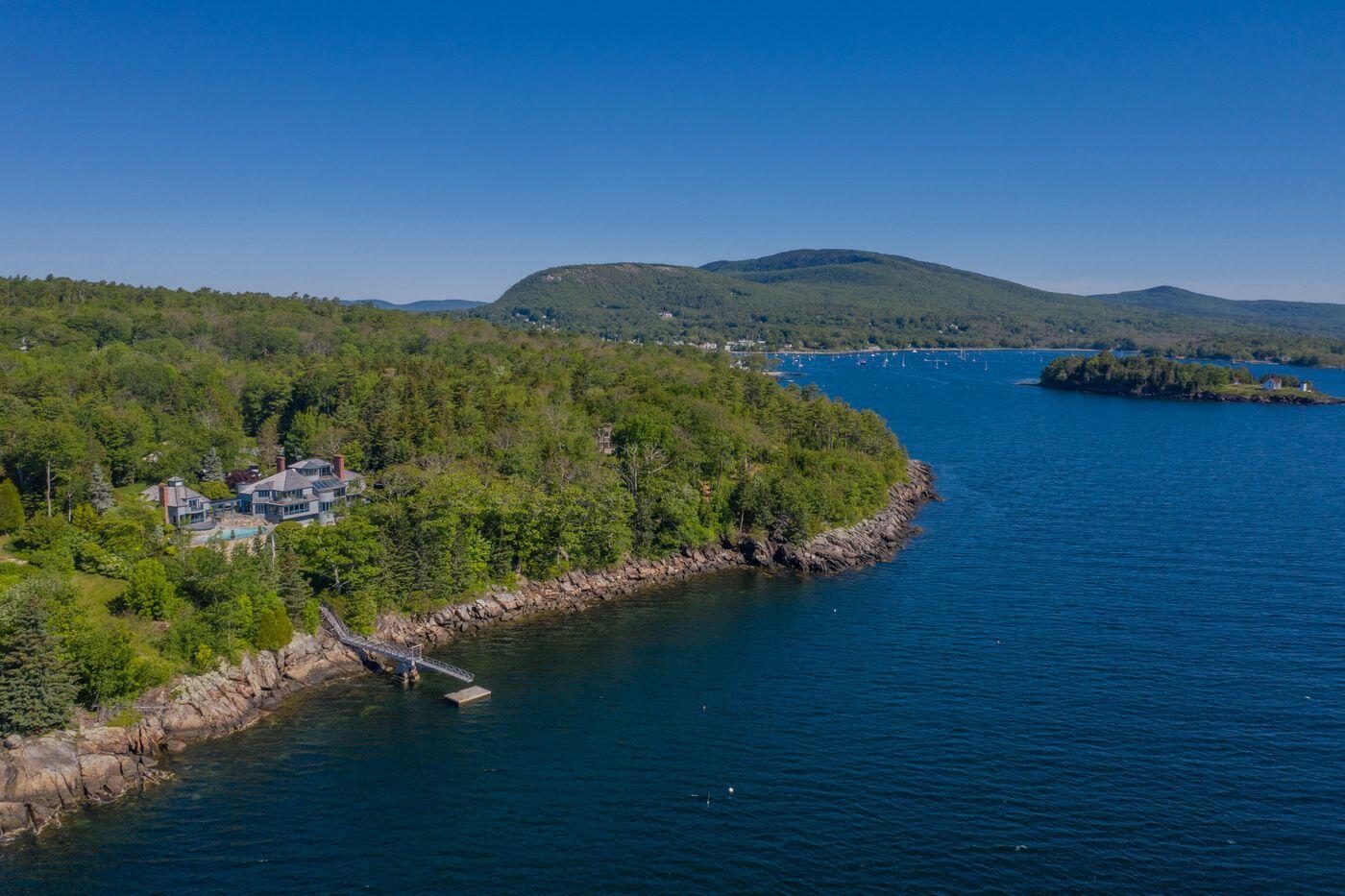 230 Bay View Street Camden, ME 04843 - Photo 1 of 3 W2-ME3056_1