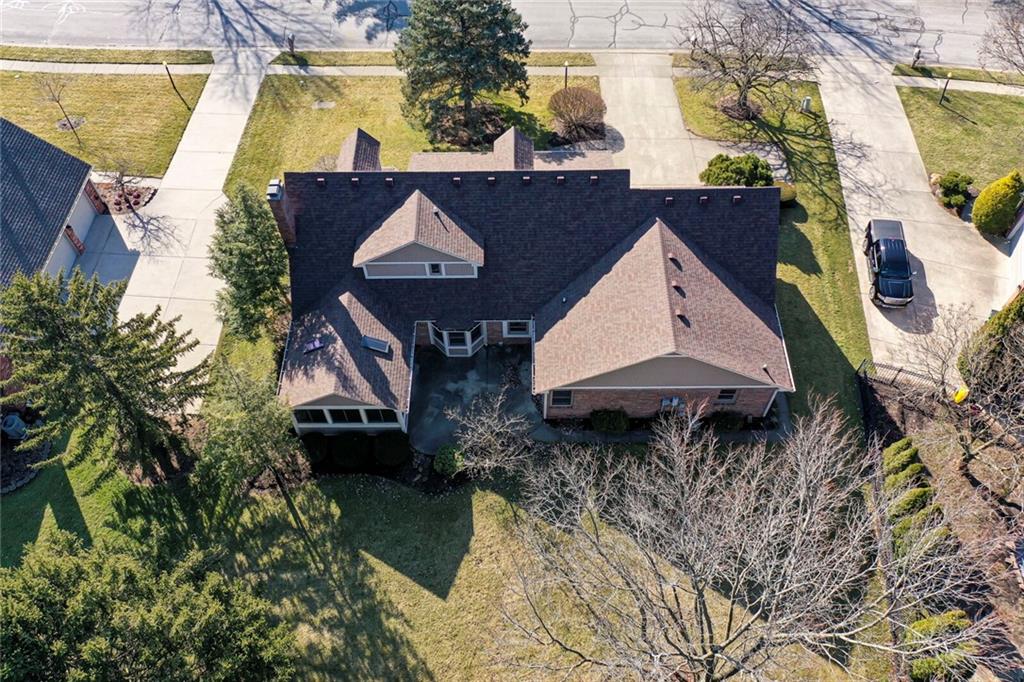 6684 Riverside Way Fishers, IN 46038 - Photo 4 of 48 Gallery Image 4