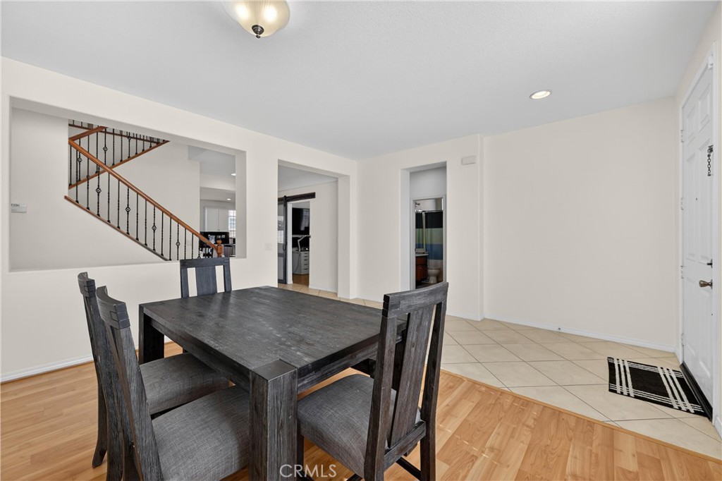 34581 Spindle Tree Street Winchester, CA 92596 - Photo 10 of 50 a view of a dining room with furniture