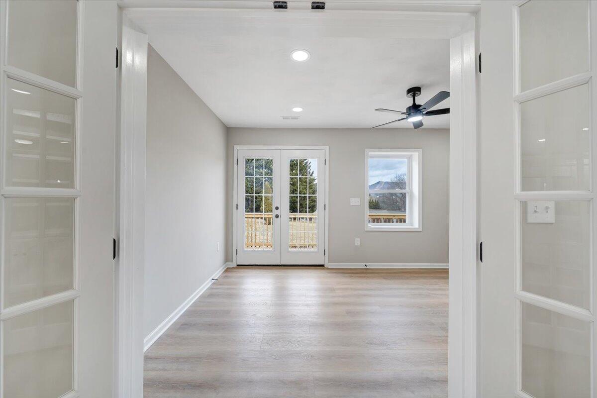 7951 Barrens Road Roanoke, VA 24019 - Photo 32 of 105 032-MIB09262