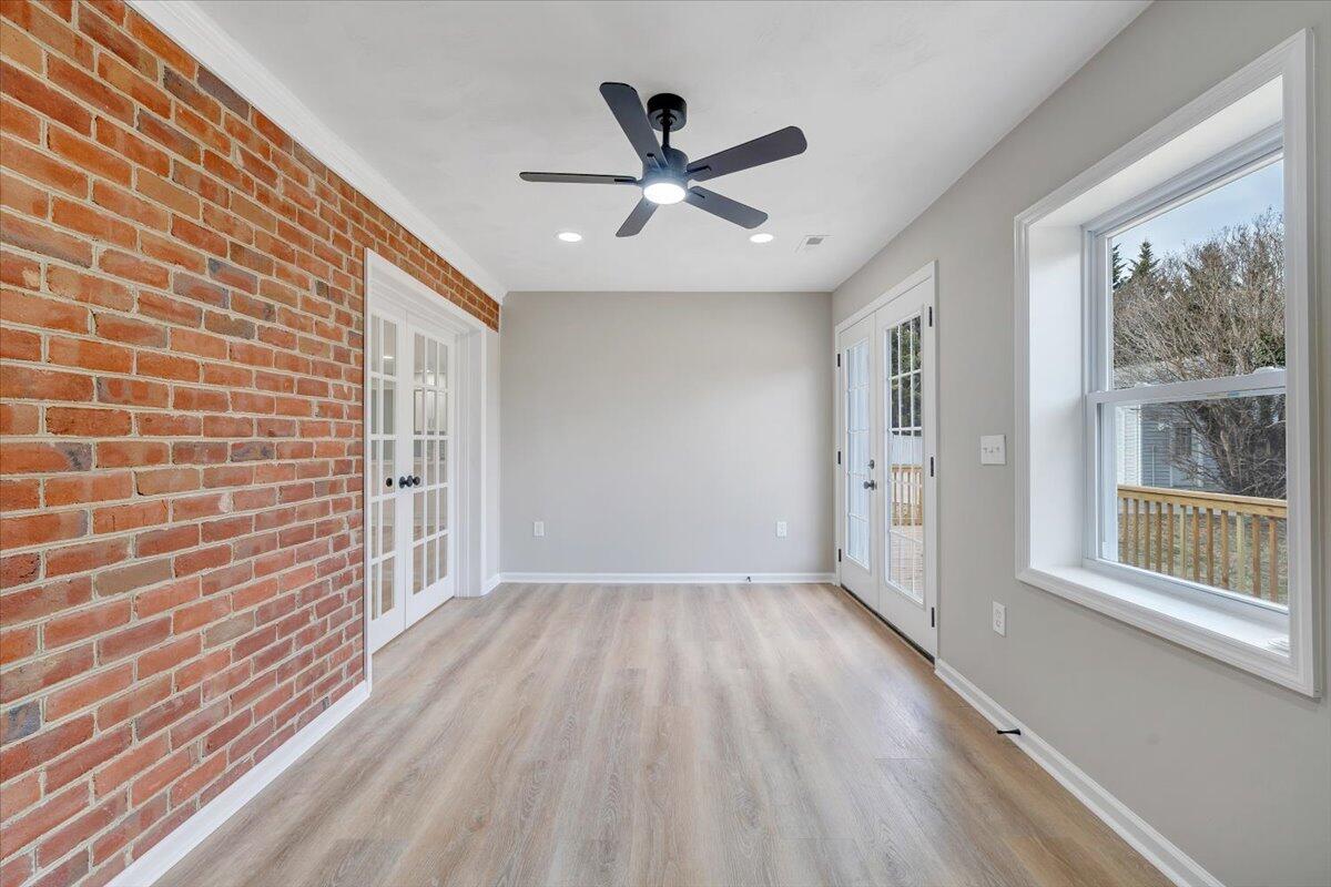 7951 Barrens Road Roanoke, VA 24019 - Photo 35 of 105 a view of empty room with wooden floor and fan