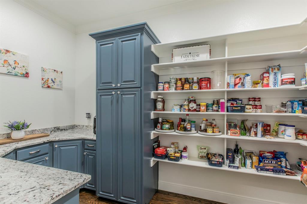 790 Bones Chapel Road Whitesboro, TX 76273 - Photo 8 of 36