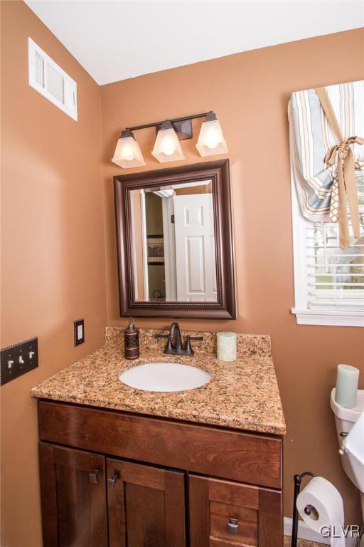 875 Barnsdale Road Bethlehem, PA 18017 - Photo 30 of 35 Master bath