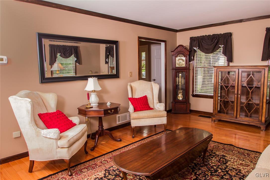 875 Barnsdale Road Bethlehem, PA 18017 - Photo 8 of 35 Gallery Image 8