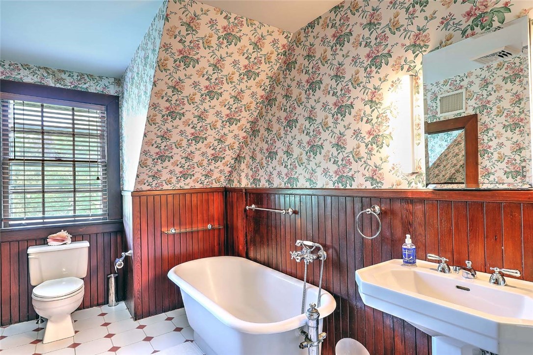 102 Prospect Street Providence, RI 02906 - Photo 43 of 50