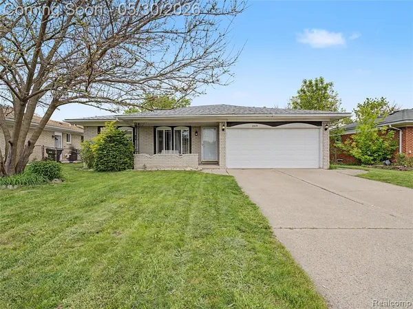 $339,900 | 2419 Fox Hill Drive, Sterling Heights, MI 48310