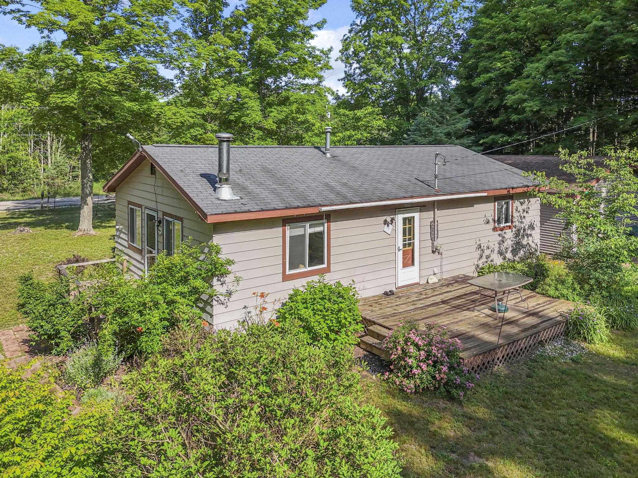 5135 Kast Road Benzonia, MI 49616 - Photo 37 of 45 1947767-5ba52ae3-ccb7-4678-8a70-01737e0fa379.JPG