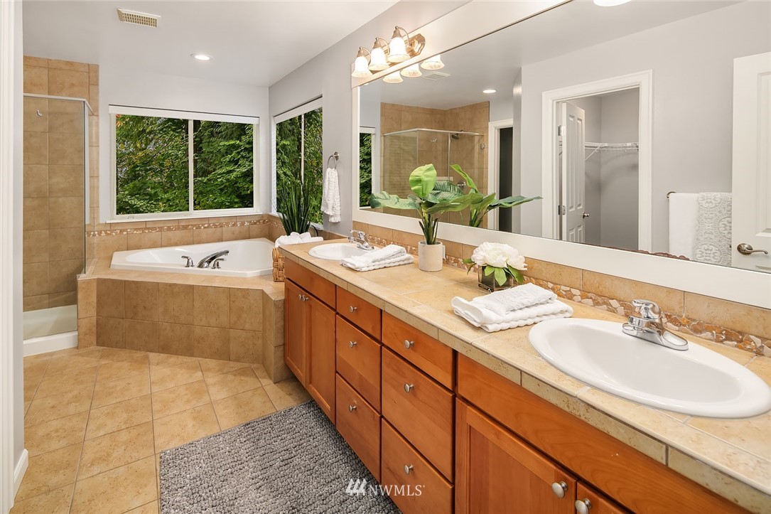 11140 Northeast 162nd Street Bothell, WA 98011 - Photo 15 of 25 Gallery Image 15