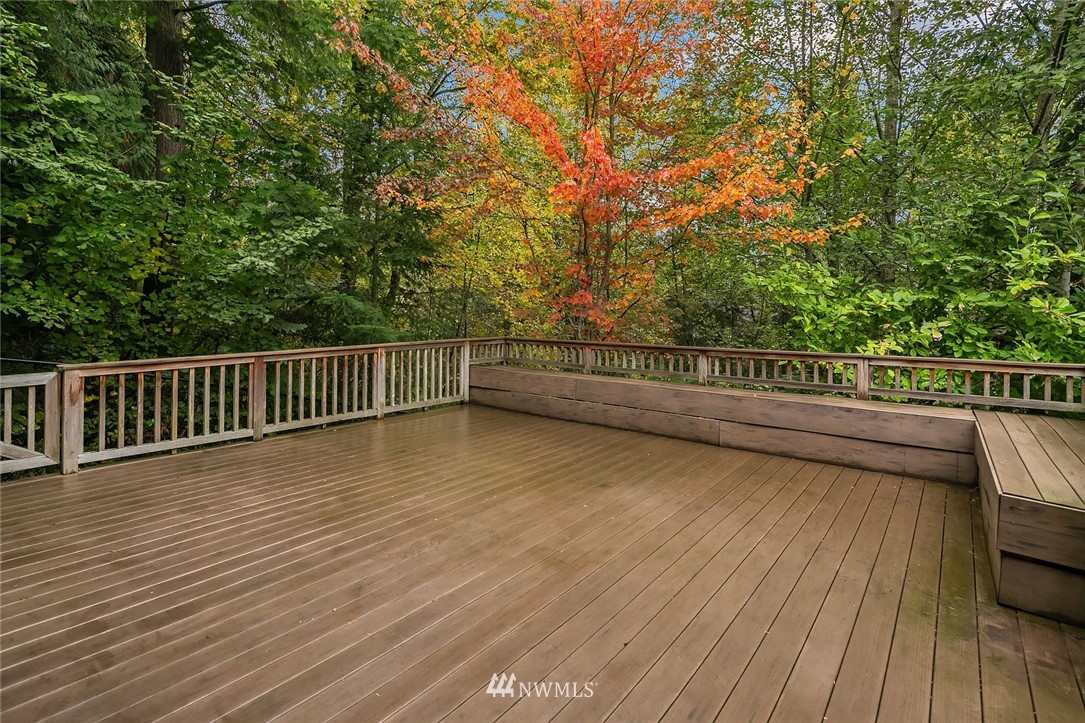 11140 Northeast 162nd Street Bothell, WA 98011 - Photo 10 of 25 Gallery Image 10