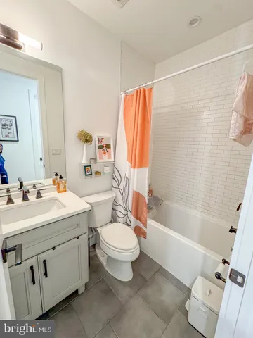 $3,350 | 5309 Connecticut Avenue Northwest, Unit 1, Washington, DC 20015