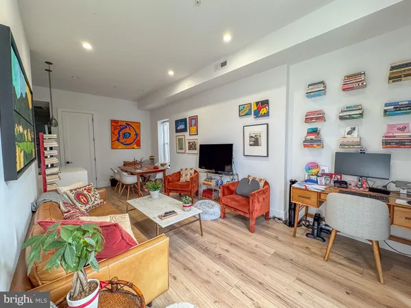 $3,150 | 5309 Connecticut Avenue Northwest, Unit 1, Washington, DC 20015
