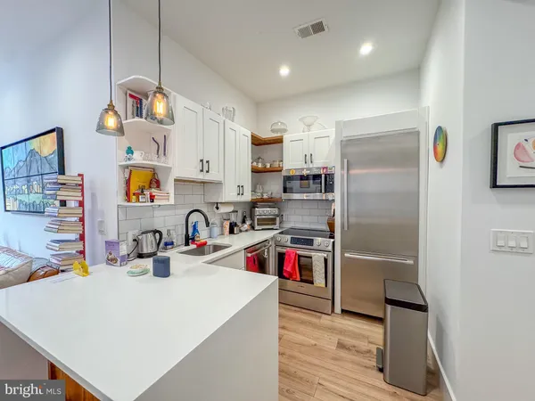 $3,150 | 5309 Connecticut Avenue Northwest, Unit 1, Washington, DC 20015