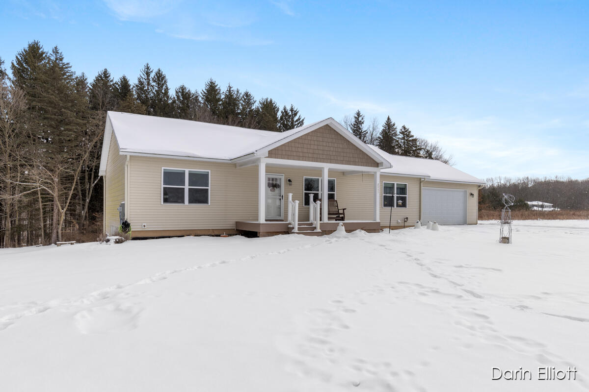2065 Hjermstad Road Ionia, MI 48846 - Photo 3 of 49 IMG_1001