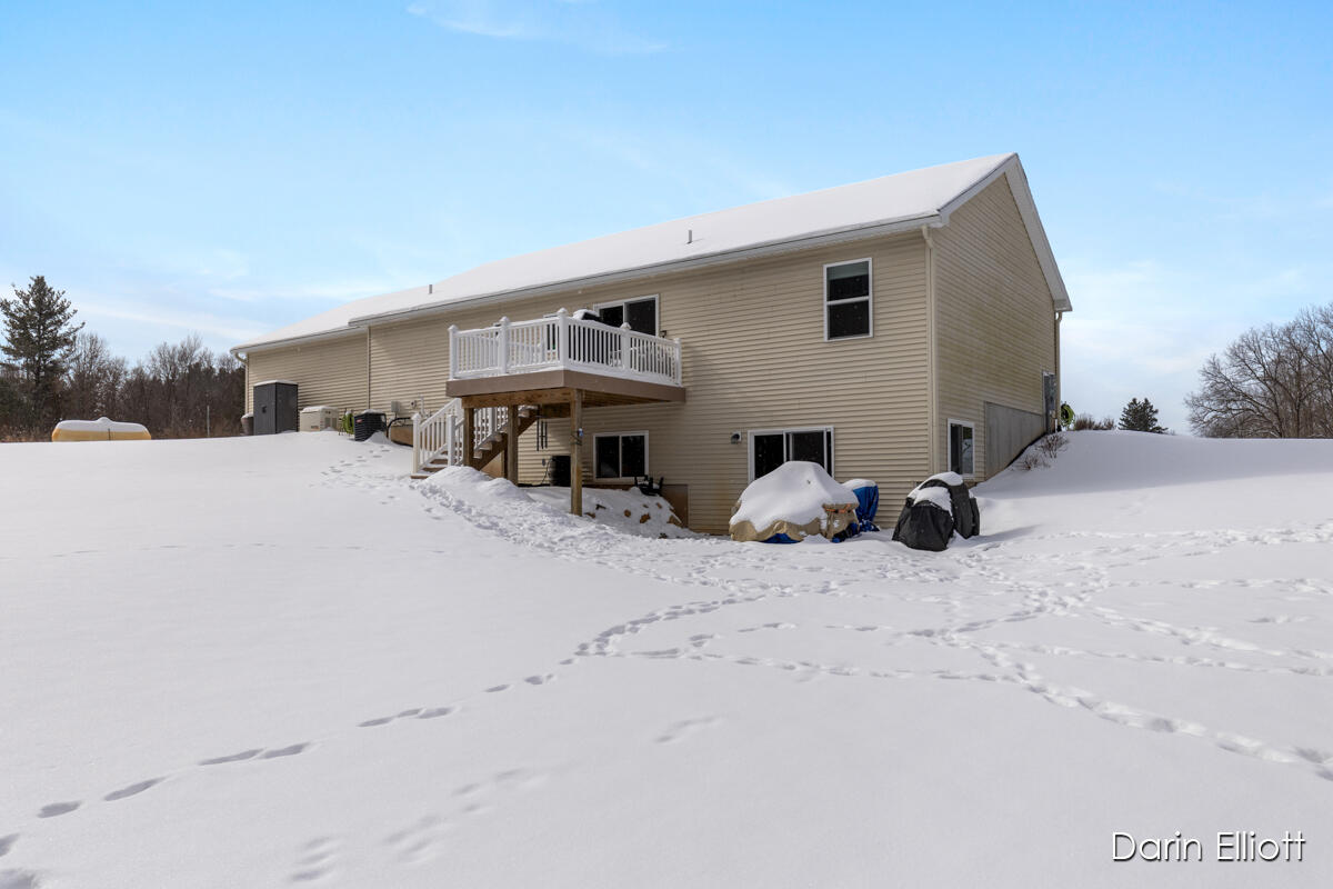 2065 Hjermstad Road Ionia, MI 48846 - Photo 6 of 49 IMG_1036